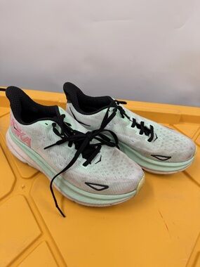 Hoka One One Black Shoe Label with Bright Blue Logo women’s size 7